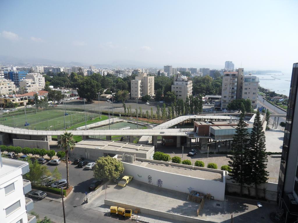 Eden Beach Apartment 611 Limassol Rum bild
