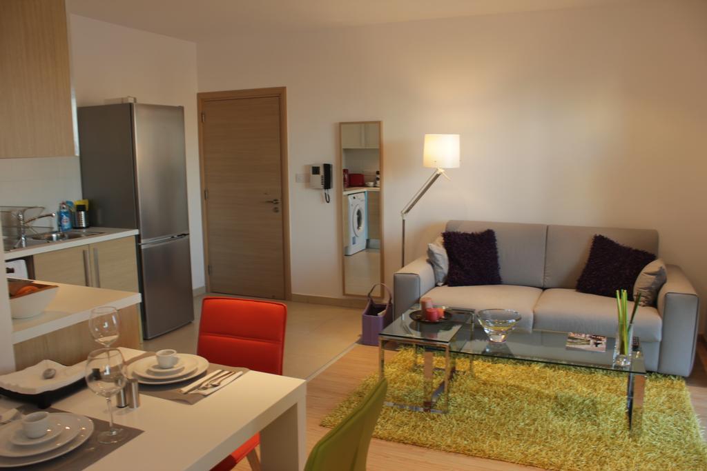 Eden Beach Apartment 611 Limassol Rum bild